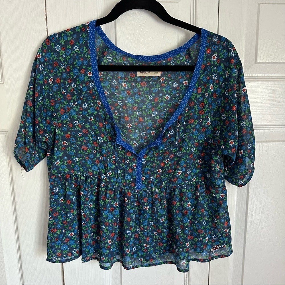 Hollister Womens S Blue Ditsy Floral Pleated Sheer Chiffon Top Boho Cottage - Picture 2 of 16